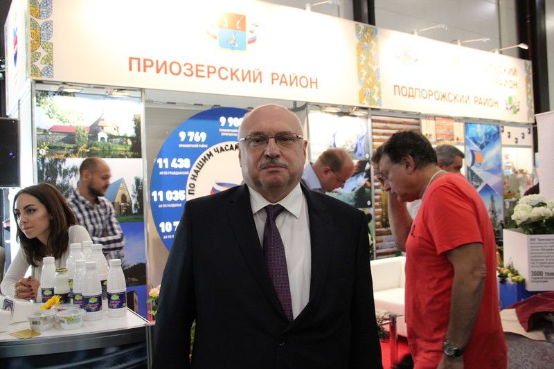 Муниципалы и общественники собрались на Дне Ленобласти на Агроруси