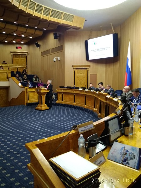 На очередном заседании Общественная палата Ленобласти обсудила социально-экономическое развитие региона
