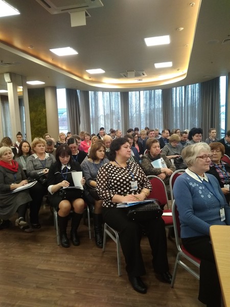 Что нужно для увеличения числа НКО на рынке соцуслуг в Ленобласти обсуждают в областной Общественной палате