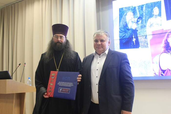 Общественная палата провела встречу «Вера и правда» в Педиатрическом университете